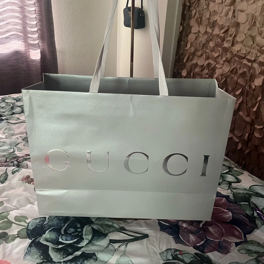 Gucci Equilibrium Large Sage Green Paper Shopping Bag 19x14 Silver Logo